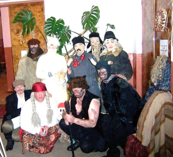 VIII Storptautyskajā masku tradiceju festivalā Bārtā i Līpuojā. 2007. goda 10.,11. februars