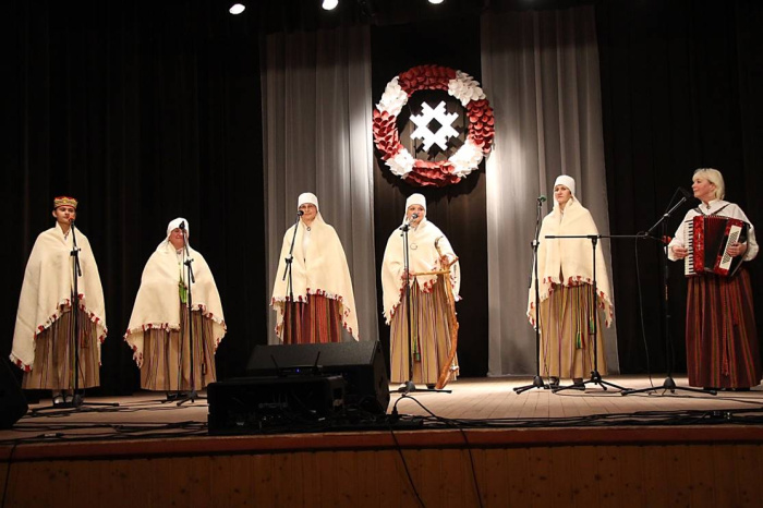 Vaļsts svātkūs Dagdys Tautys nomā. 2019.goda 17.novembris.